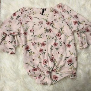 Three hearts bell sleeve tie front top